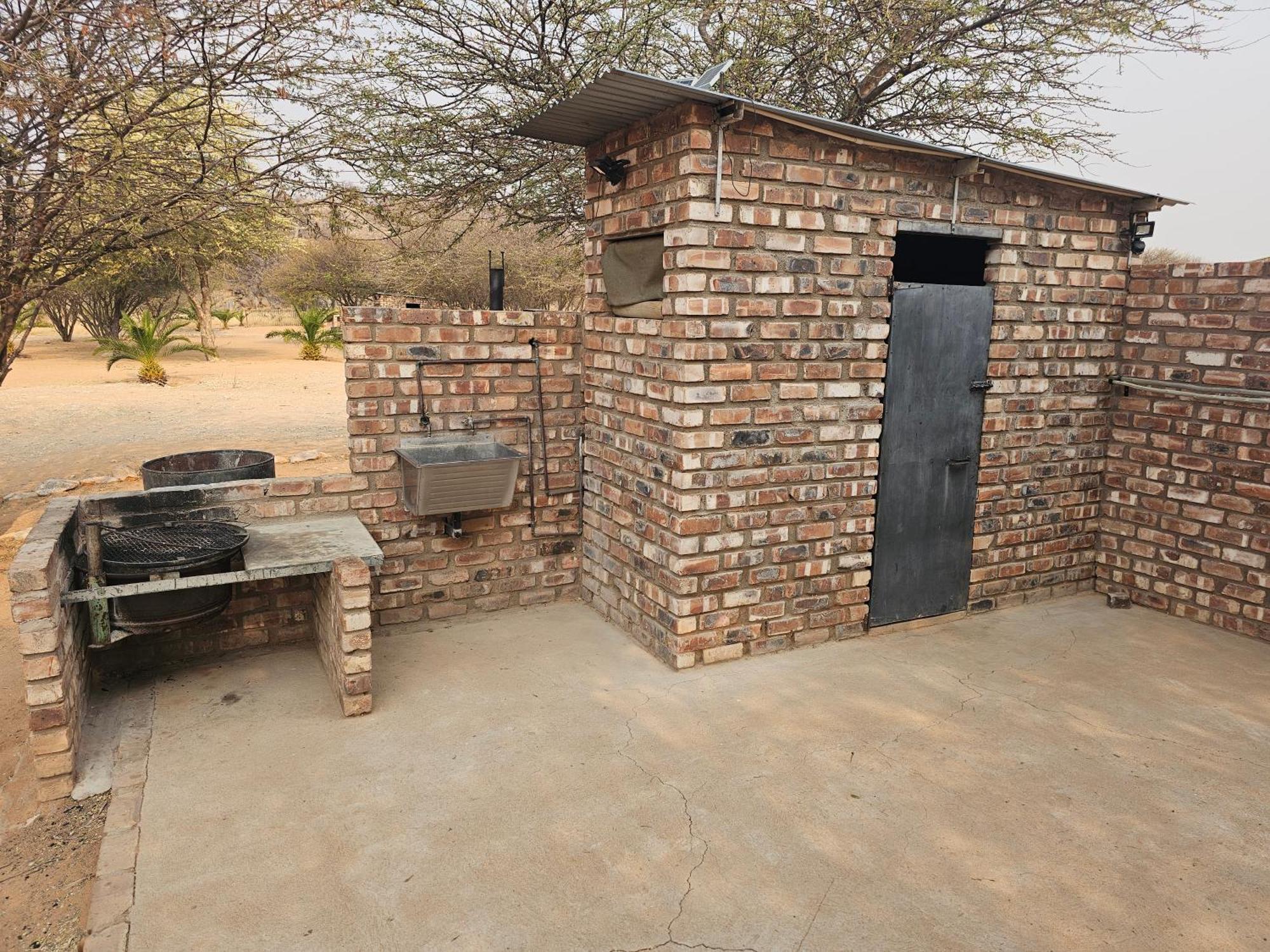 Kaoko Bush Lodge Kamanjab Екстер'єр фото