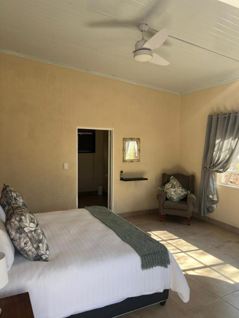 Kaoko Bush Lodge Kamanjab Екстер'єр фото